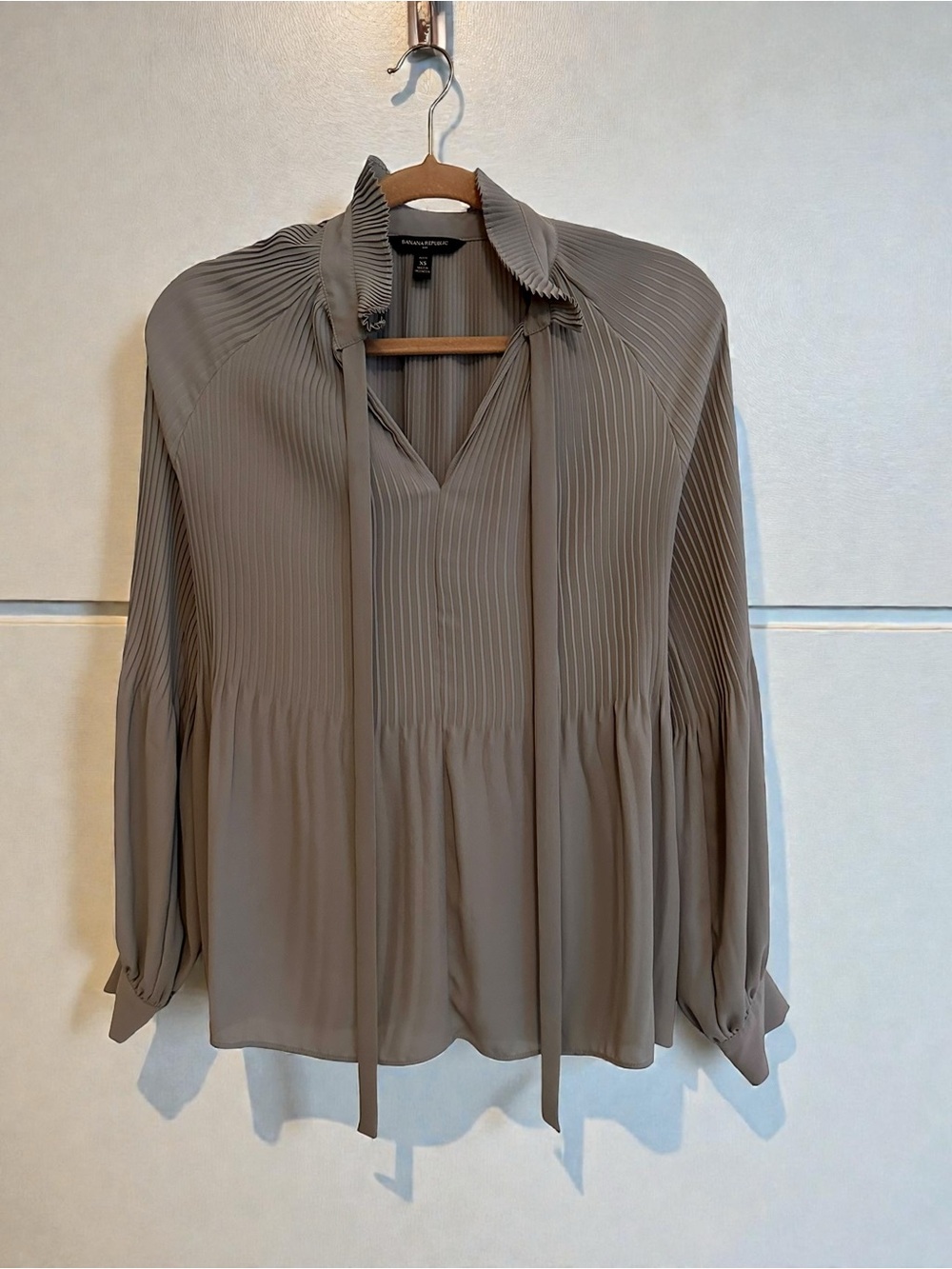 Banana Republic Pleated Tie-Neck Blouse